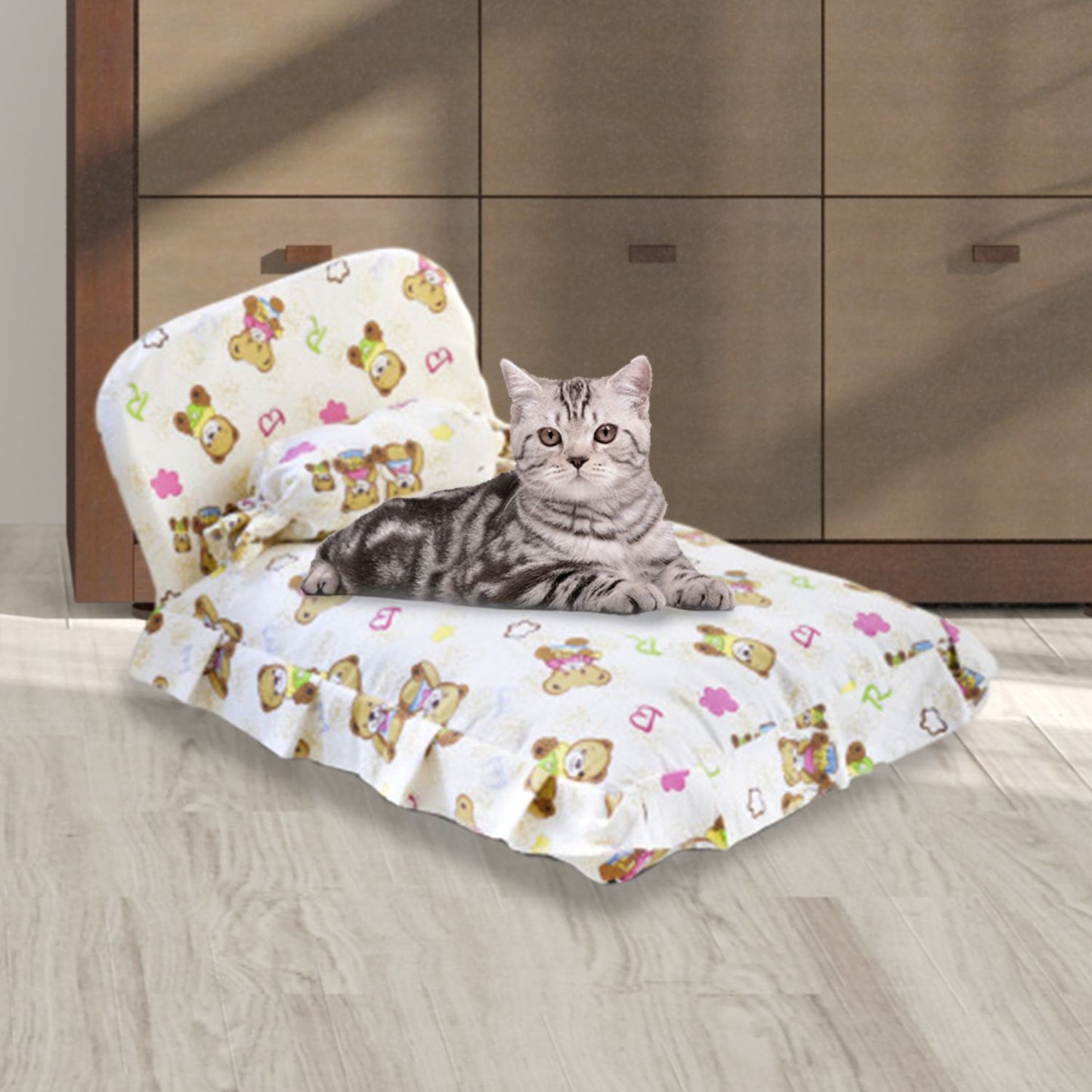 Floofi Pet Bed with Bear/Star Pillow and Quilt - Available in Sizes L and M