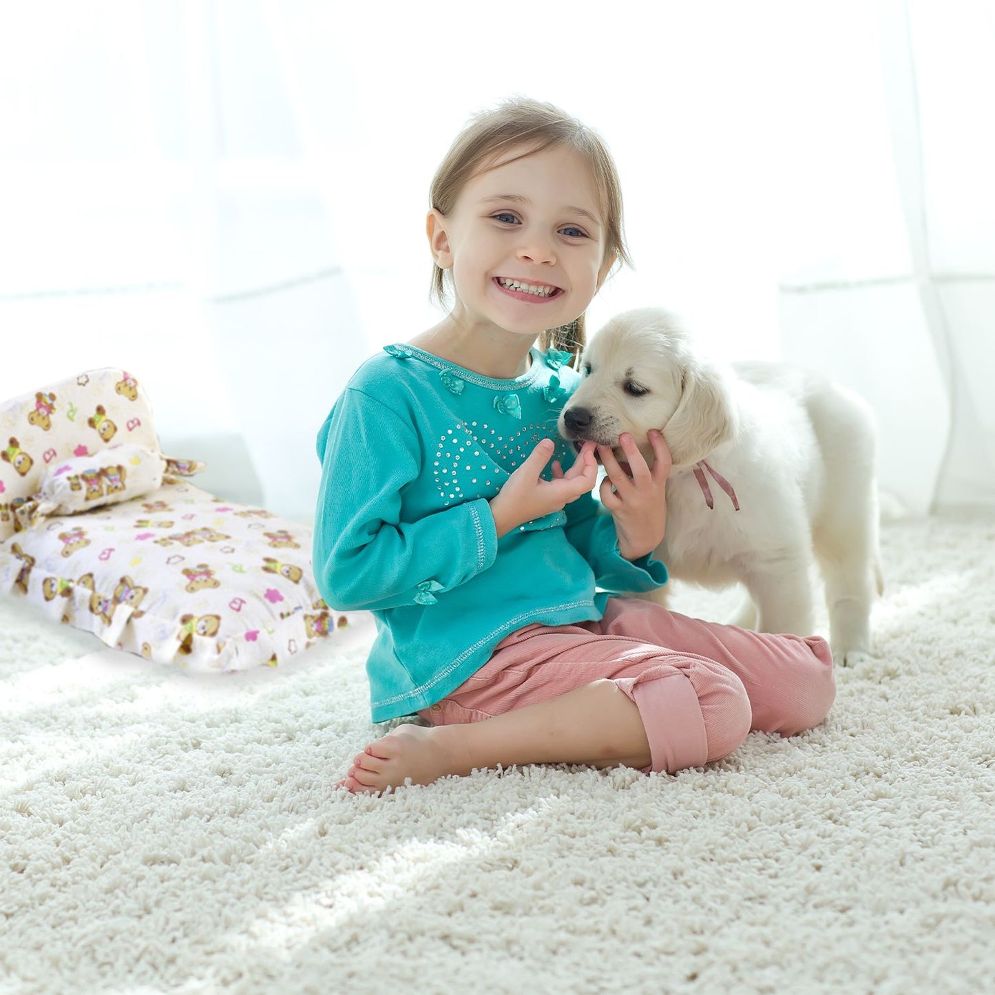 Floofi Pet Bed with Bear/Star Pillow and Quilt - Available in Sizes L and M